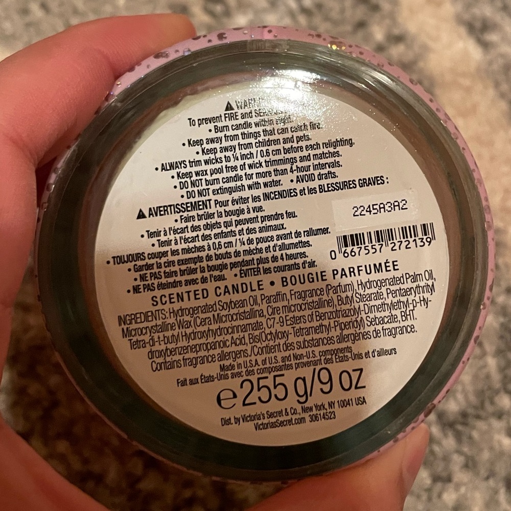 NWT Victoria secret candle blushing bubbly - Picture 5 of 11